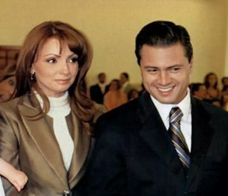 Gustavo Adolfo Infante publicó el trascendido en su columna La última palabra del periódico Nuevo Excélsior.