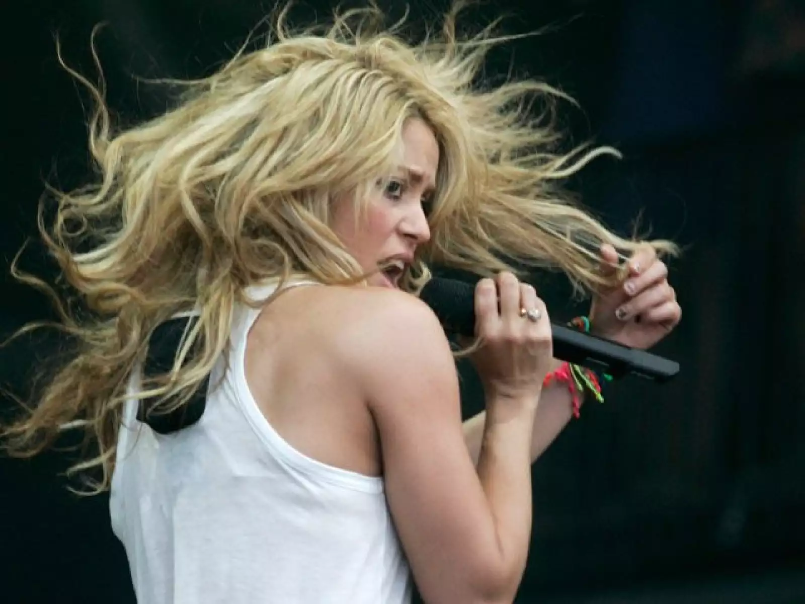 Shakira subió al escenario.