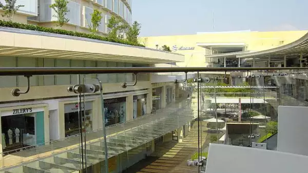 Centro comercial Antara