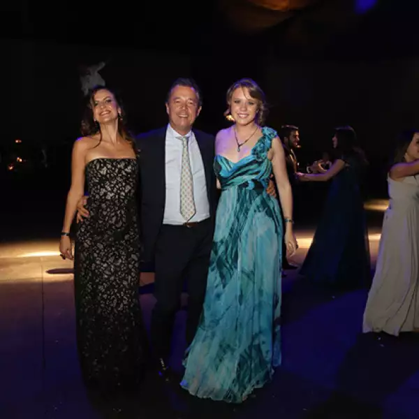 Nuria,Gerardo y Graciela Villa