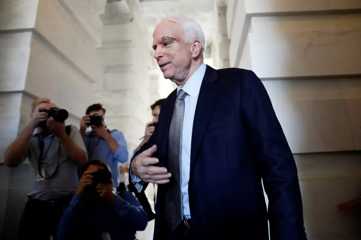 Sin McCain en el Congreso