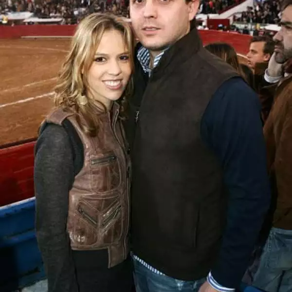 Mónica,Gonzalo Sainz