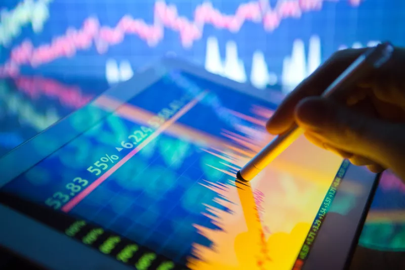 pizarra tablet mercados barras grafica