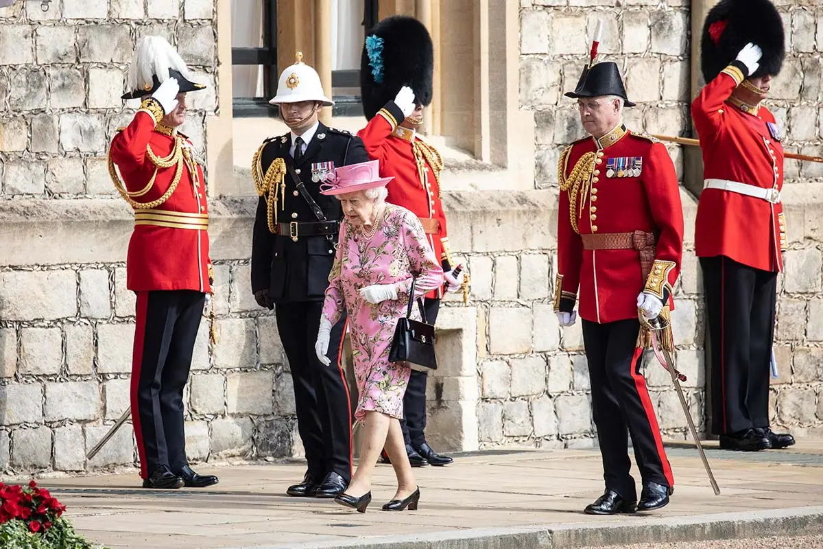 Reina Isabel II