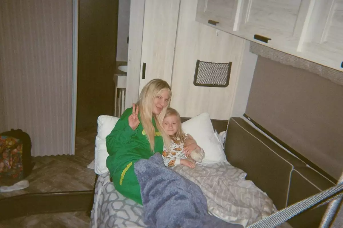 tori-spelling