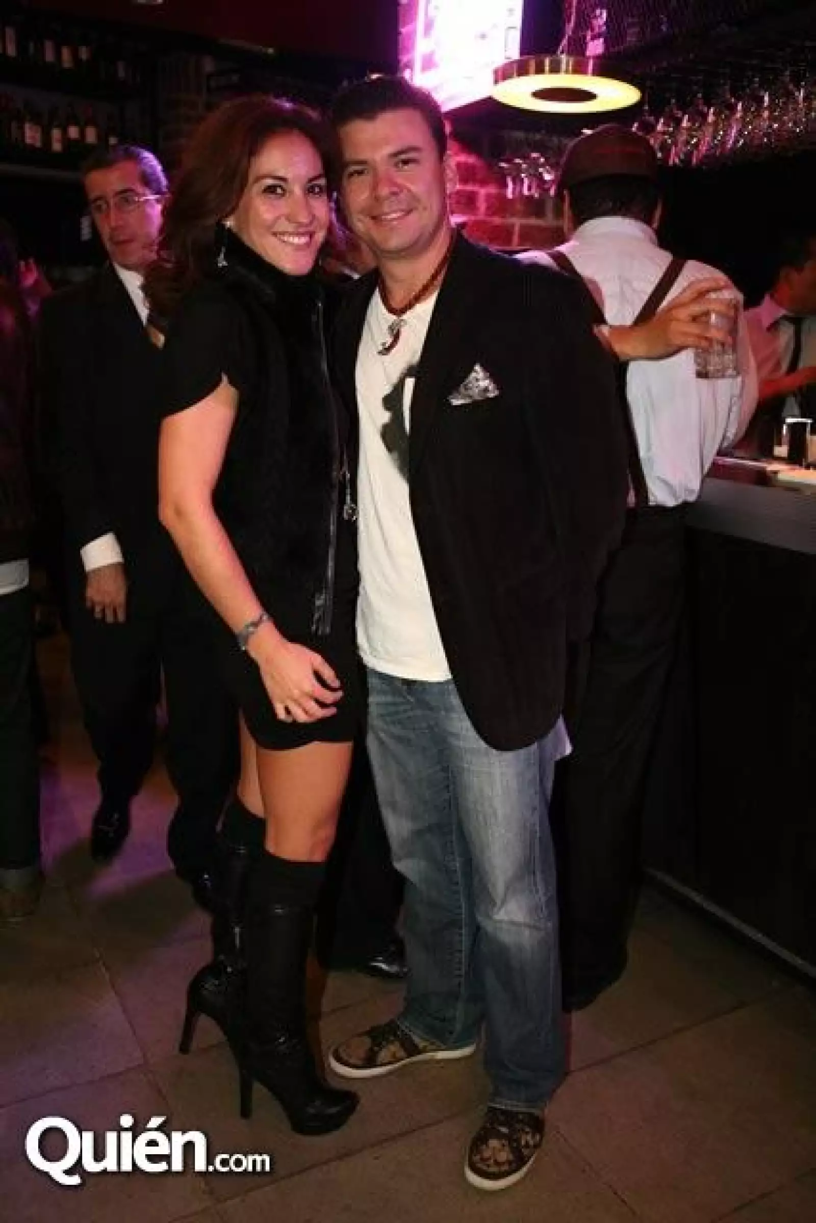 Ely García Lourdes,Mauricio Serrano