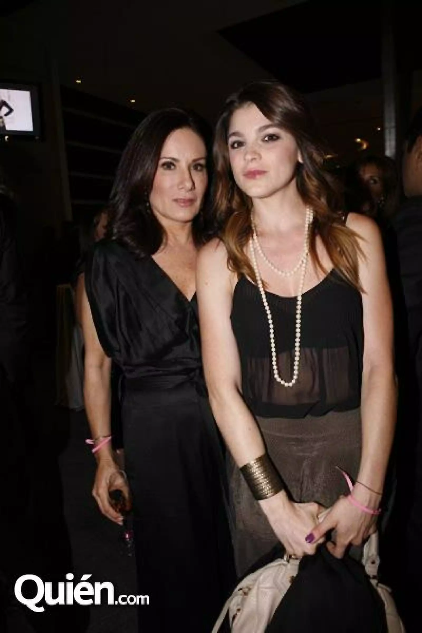 Gloria Calzada e Irene Azuela