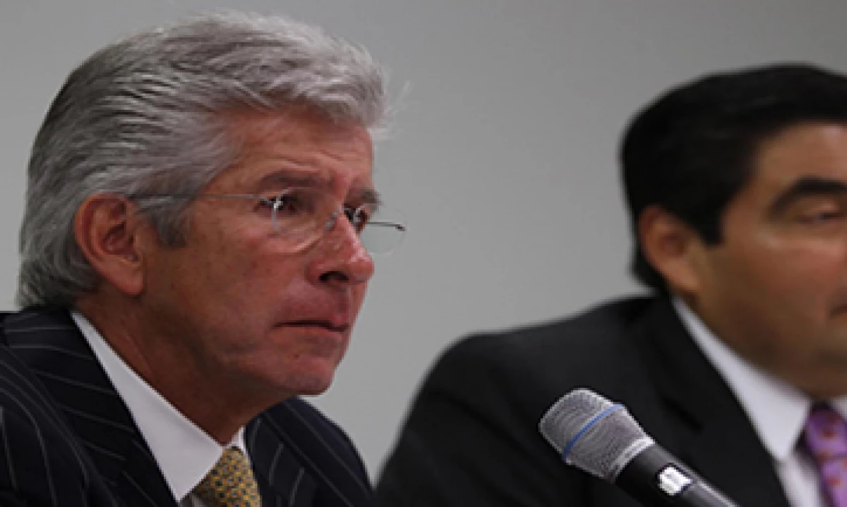 La reforma beneficiará a los usuarios de telecomunicaciones de México, dijo el secretario Gerardo Ruiz Esparza. (Foto: Notimex)