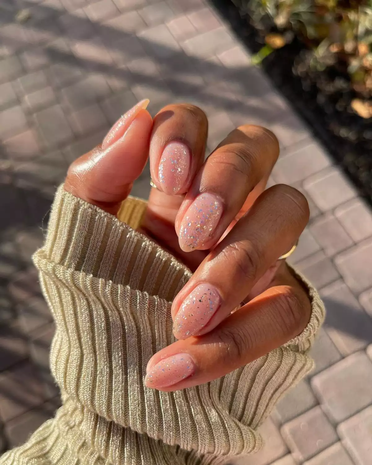 confetti @lolo.nailedit (1).jpeg