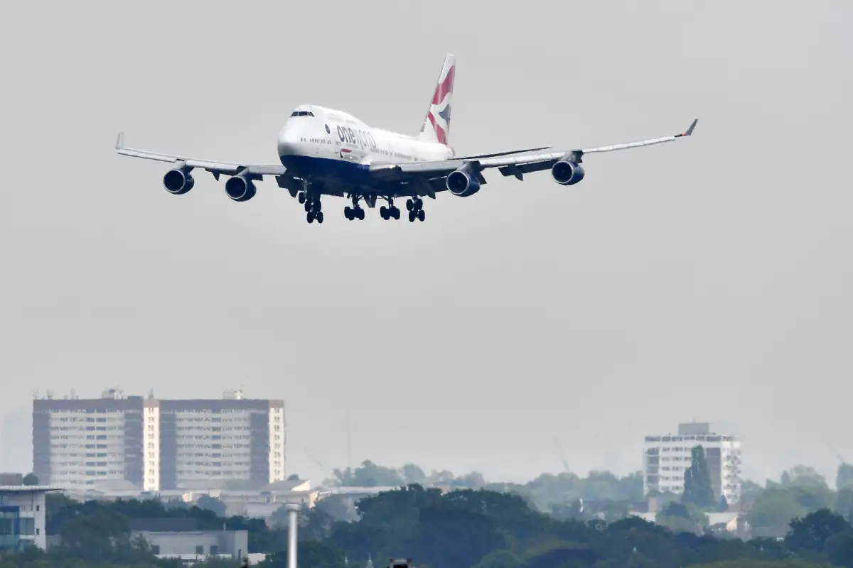 BRITAIN-POLITICS-ENVIRONMENT-AVIATION-POLLUTION-HEATHROW