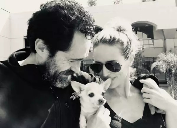 Demian Bichir y Stefanie Sherk