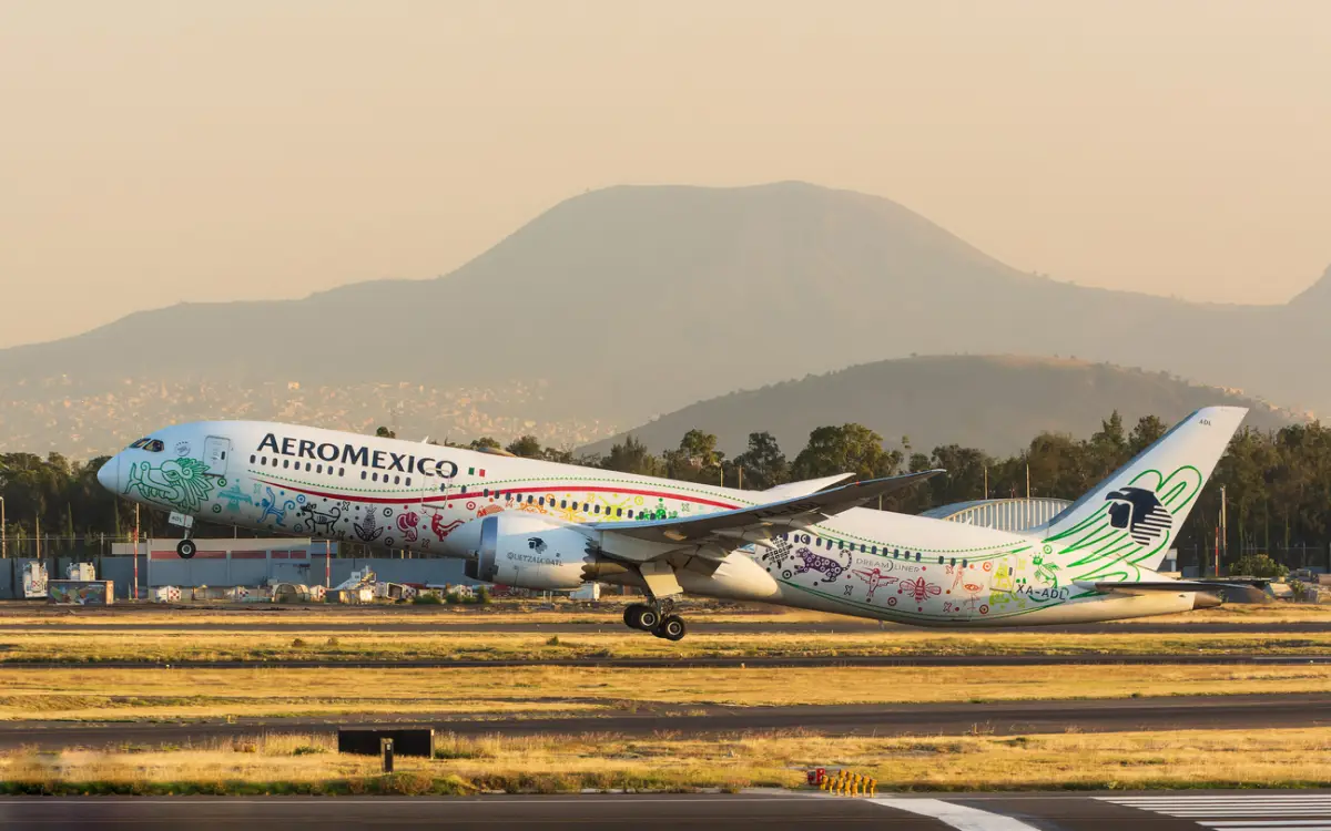 Aeroméxico quiere volar en Wall Street