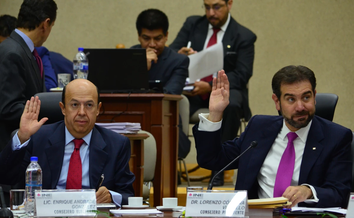 El consejero presidente del INE dejó las puertas abiertas a cambiar leyes que permitan regular el modelo de comunicación política que pueda reducir la guerra sucia.