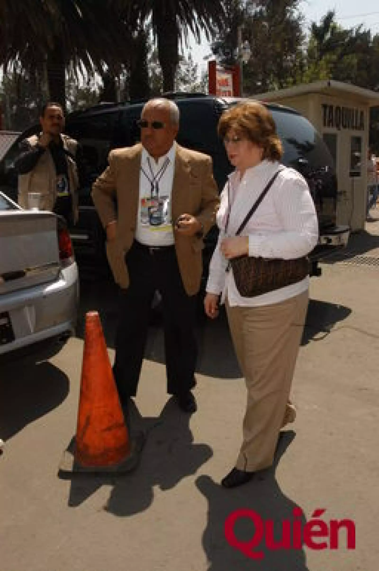 Jode Manuel Alavez, Virginia de Alavez