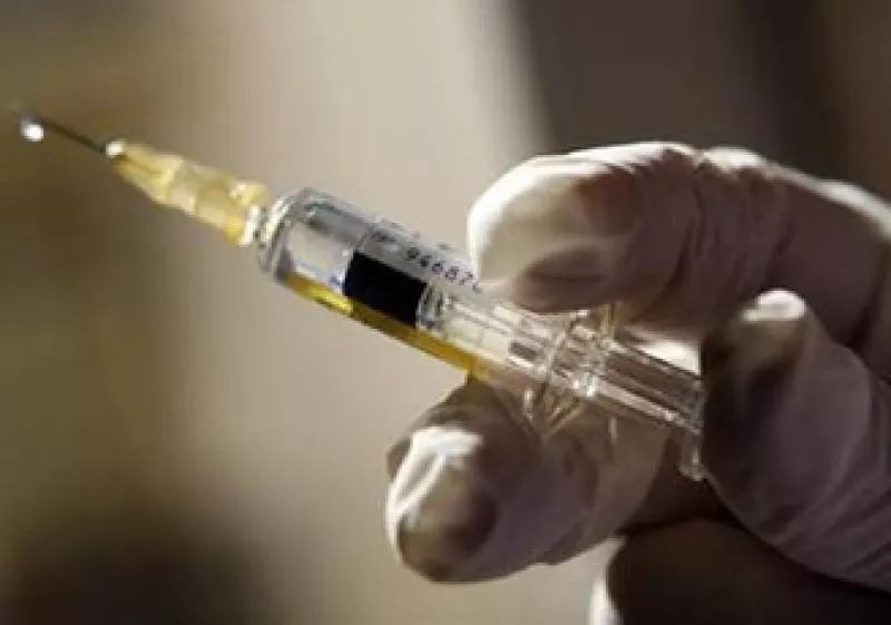 Sanofi-Aventis espera presentar su vacuna H1N1 ante la Agencia de Medicinas Europea. (Foto: Reuters)