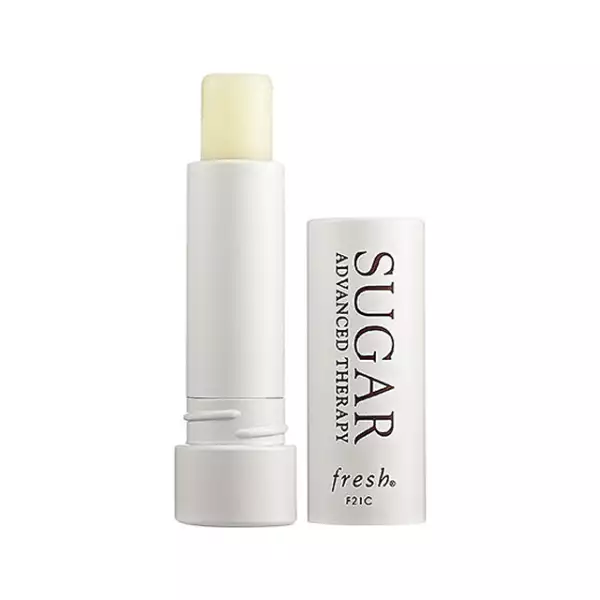 Fresh: Sugar Advanced Therapy. Cuida tus labios en tus viajes con un tratamiento anti edad que repara, hidrata, suaviza y les da volumen. 380 pesos. sephora.com.mx