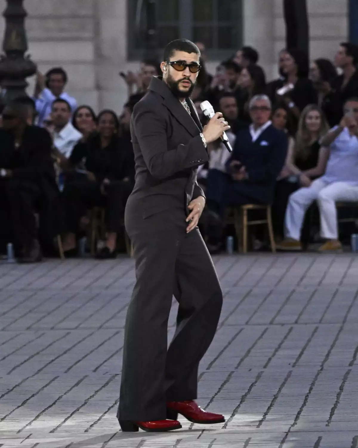 Bad Bunny está por convertirse en el artista con más canciones con mil millones de reproducciones en Spotify