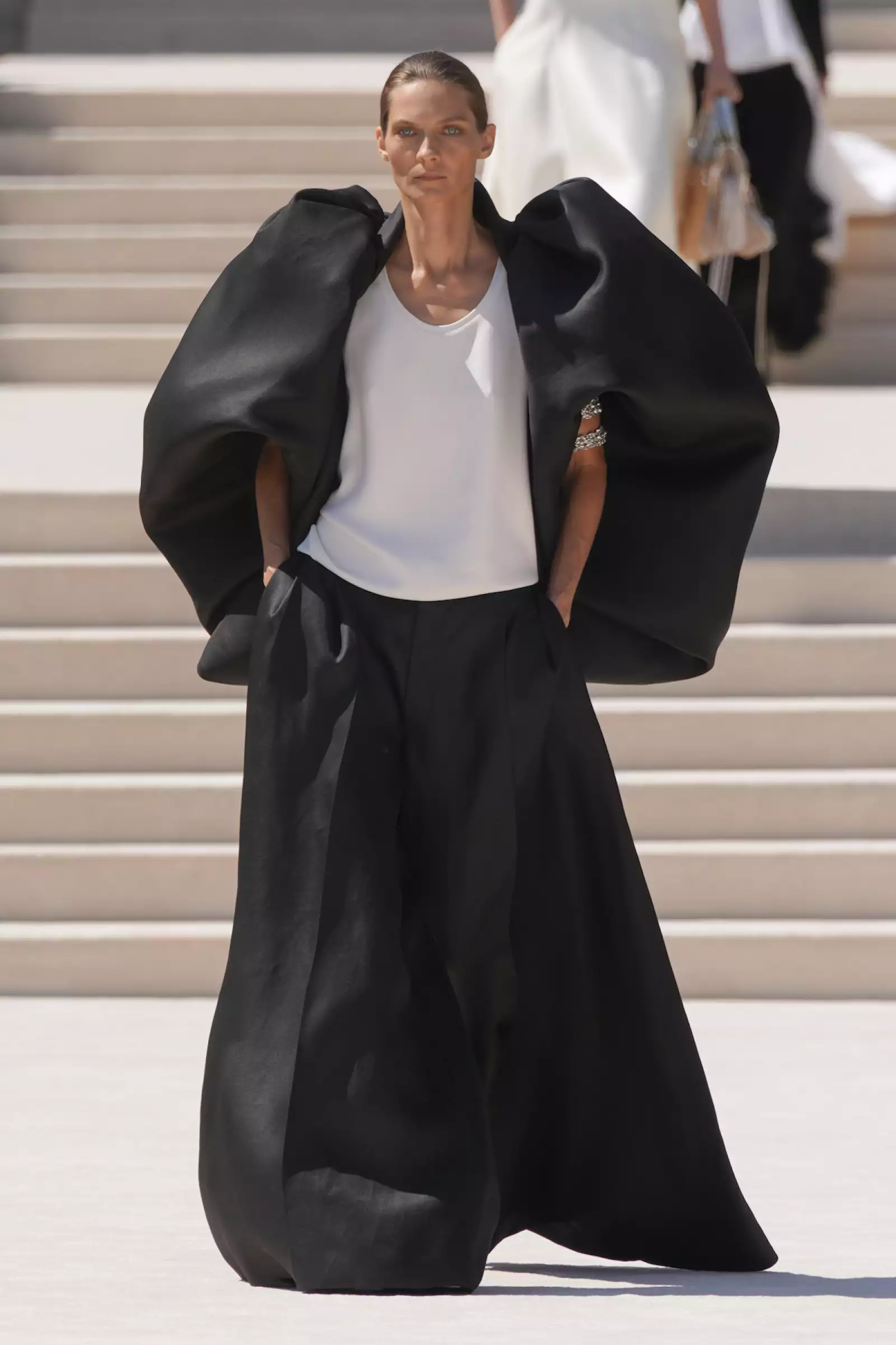 Balenciaga HC F26 004.jpg