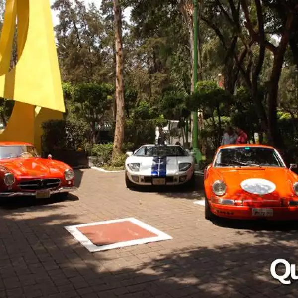 Exhibición de autos clásicos