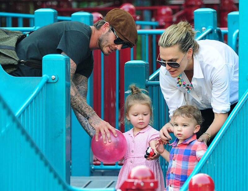 Nuevos amigos o no. Harper Seven convivió con el pequeño Brooke Stuber de un año.