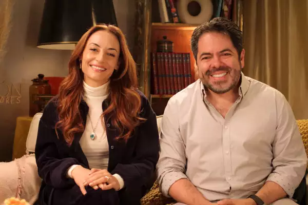 El rincón de los errores: el nuevo proyecto de Marimar Vega y Efrén Martínez
