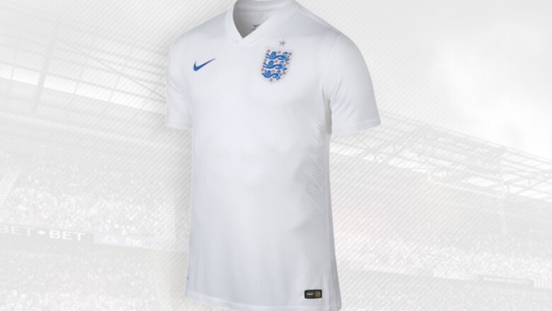La estadounidense Nike diseñó la playera basándose en la historia y cultura del futbol inglés.
