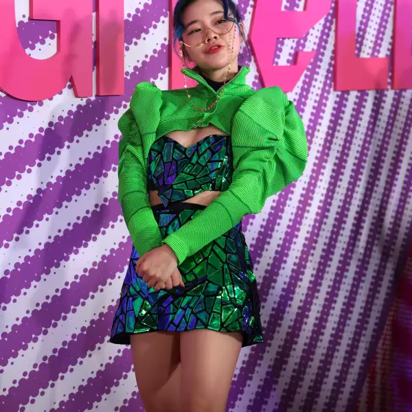 Sujin Kim, Chingu Amiga