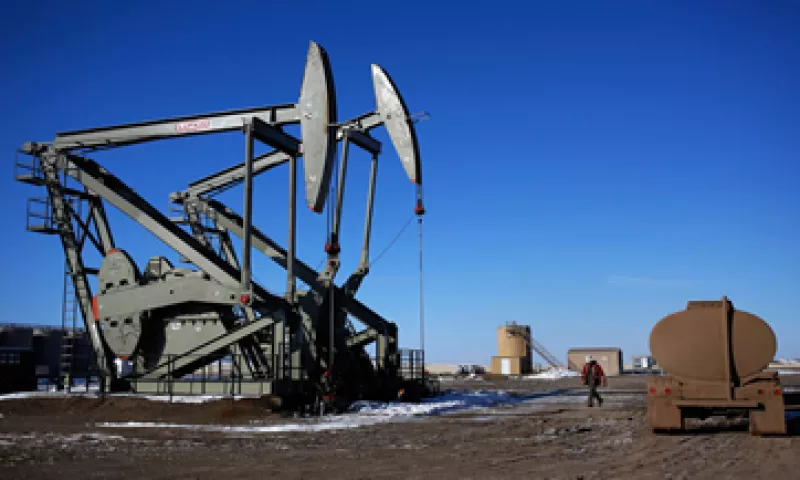 Los expertos estiman que el petróleo siga por debajo de los 100 dólares por barril por un corto y mediano plazo.  (Foto: iStock by Getty Images. )