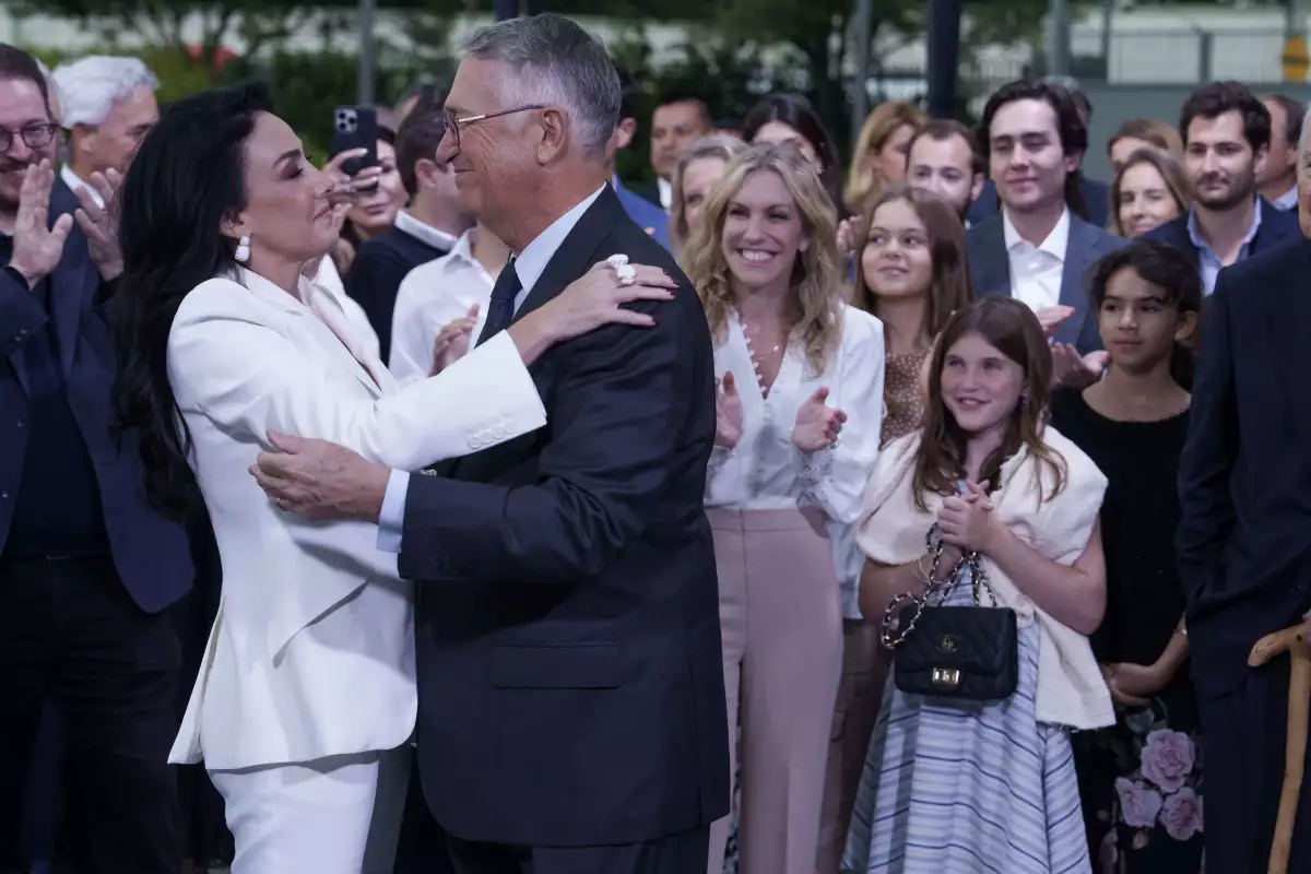 maria-laura-medina-ricardo-salinas