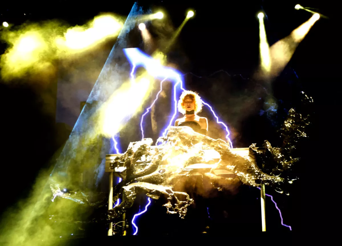 Foto de Sophie Xeon en su presentación en el festival de Coachella en 2019.