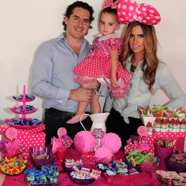 Checo y Valentina Barrera con Ana Paola Luque