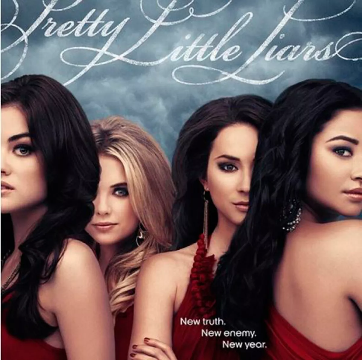 Ashley Benson criticó este cartel de la serie "Pretty Little Liars".