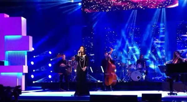 La artista invitada a los Premios fue Gloria Estefan.