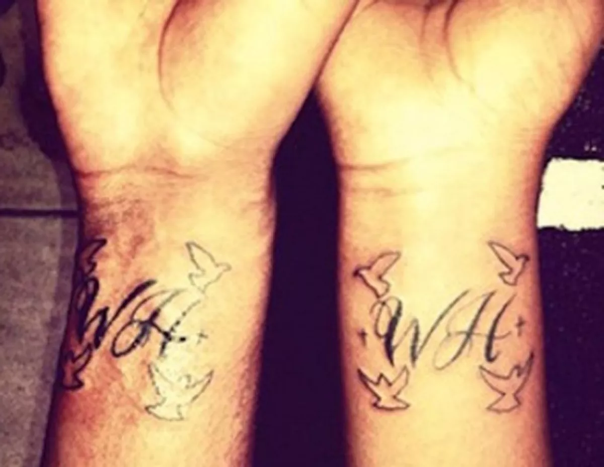 La hija de la fallecida cantante Whitney Houston se tatuó en memoría de su madre.