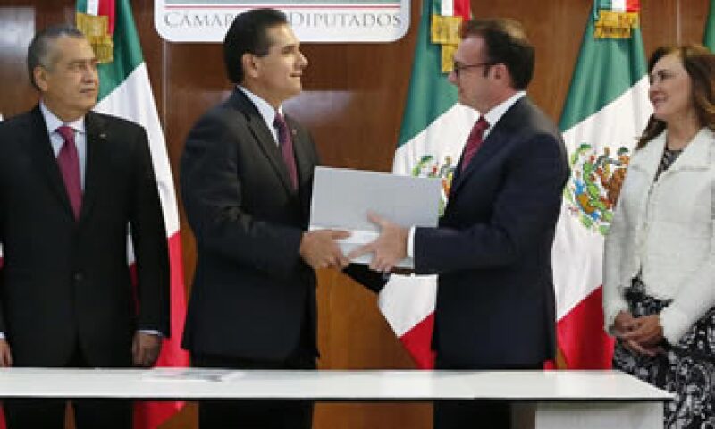 El Gobierno redujo su estimado de crecimiento económico para 2015 a 3.7% desde el 4.7%. (Foto: Notimex)