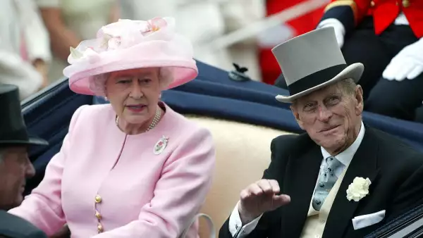 Reina Isabel II y el duque de Edimburgo