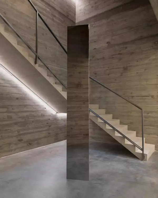 Foto: The Estate of John McCracken and David Zwirner