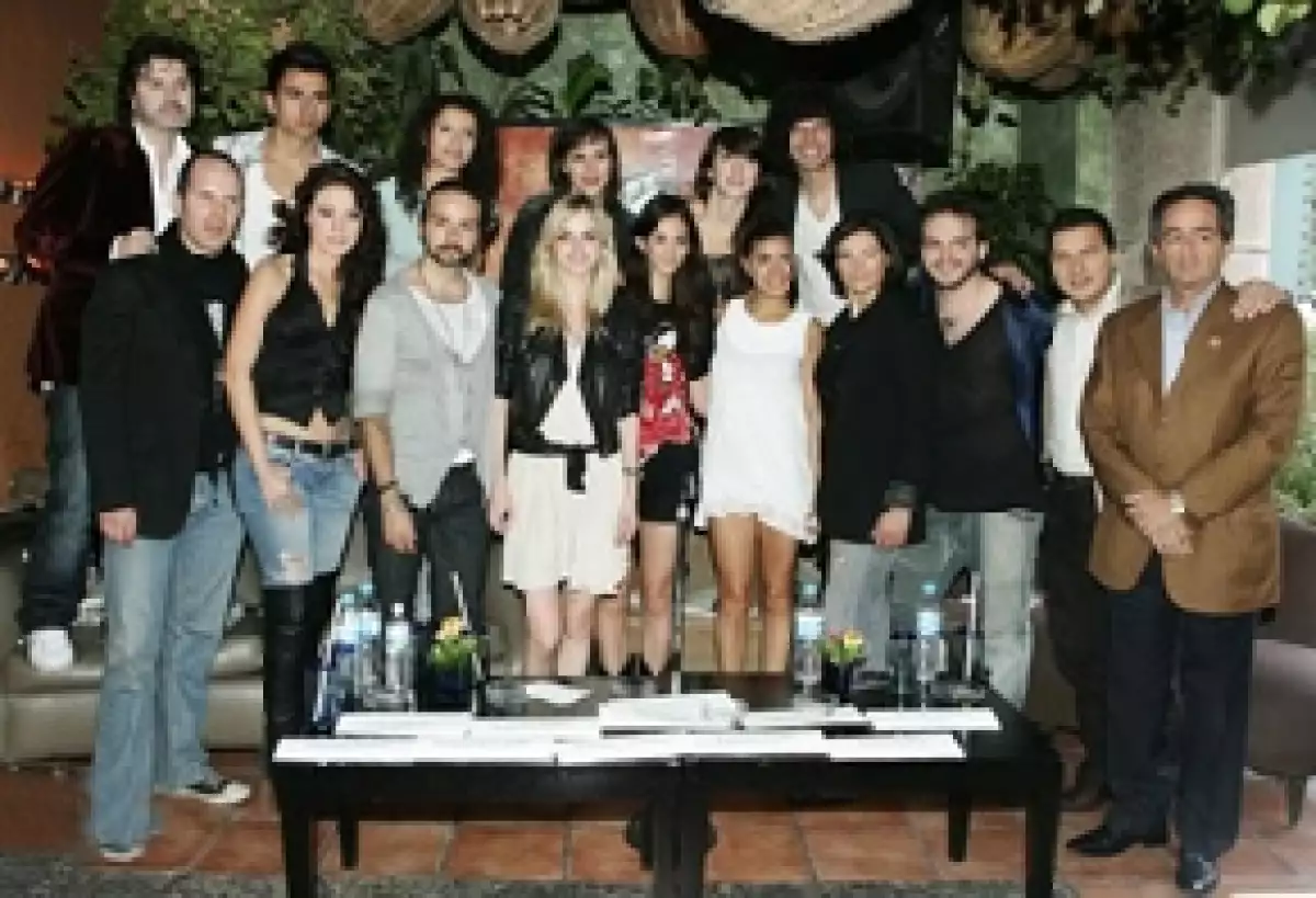 Ayer por la tarde dio comienzo el evento `Del centro pal Norte´, que pretende reunir fondos para los afectados por el huracán `Alex´en Nuevo León, Tamaulipas y Coahuila.