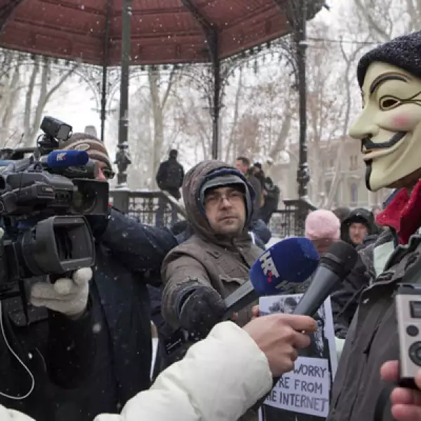 La gente sólo supo del proyecto en 2008, dos años después de que comenzara a discutirse, cuando Wikileaks filtró unos documentos.