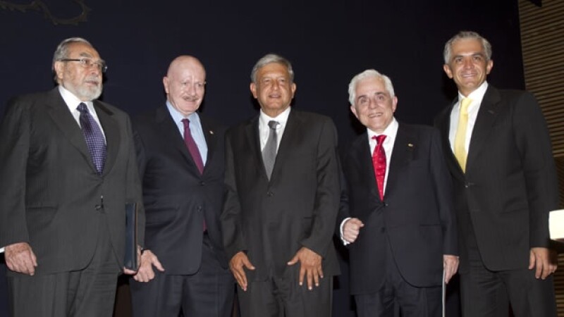López Obrador presenta a su gabinete de seguridad