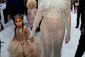 El outfit de Blue Ivy costó casi 11 mil dólares.