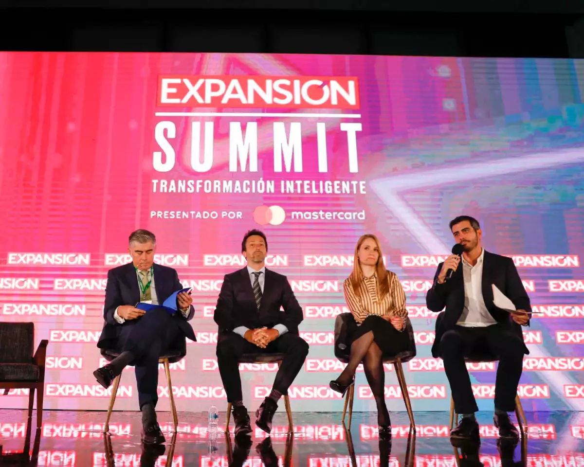 SUMMIT_MEXICANTINDER_JA_053.jpg