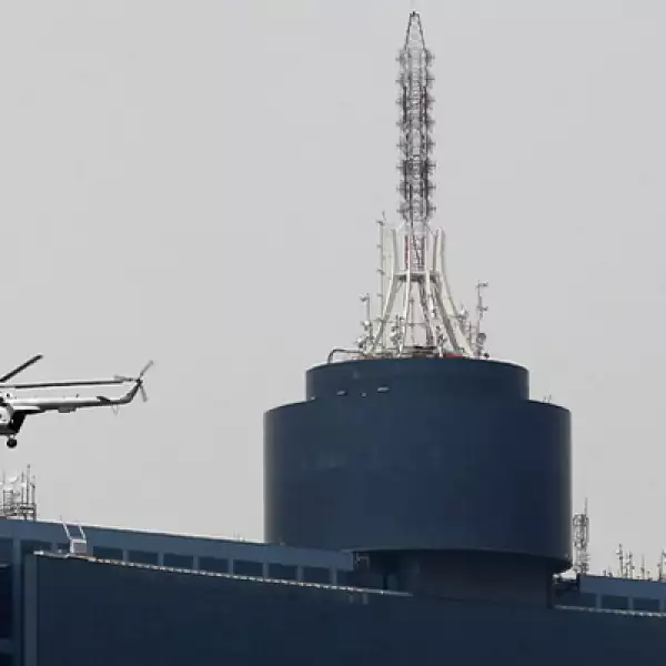 Desde la víspera de la llegada del mandatario estadounidense, helicópteros de la Marina Armada realizan sobrevuelos por la Ciudad de México.