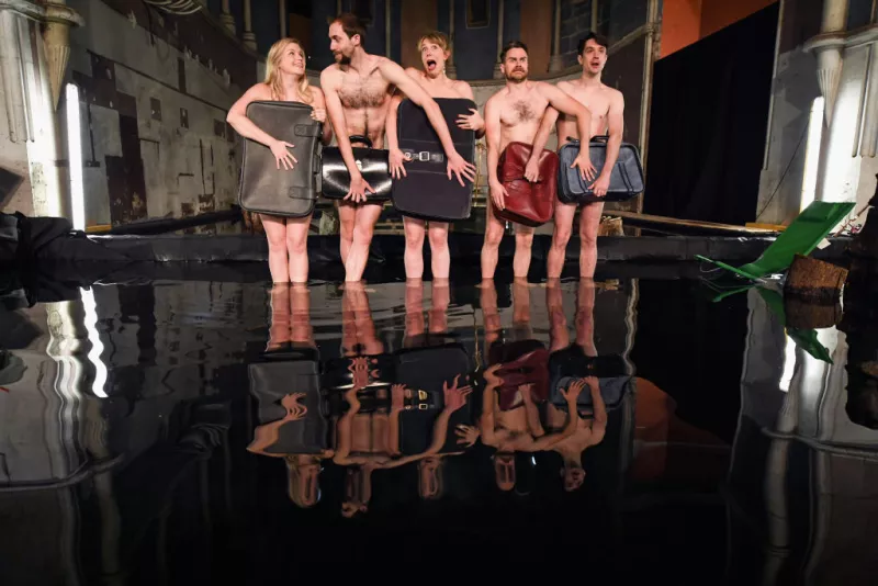 Volcano Theatre Group Presents "Seagulls" at Edinburgh's Festival Fringe