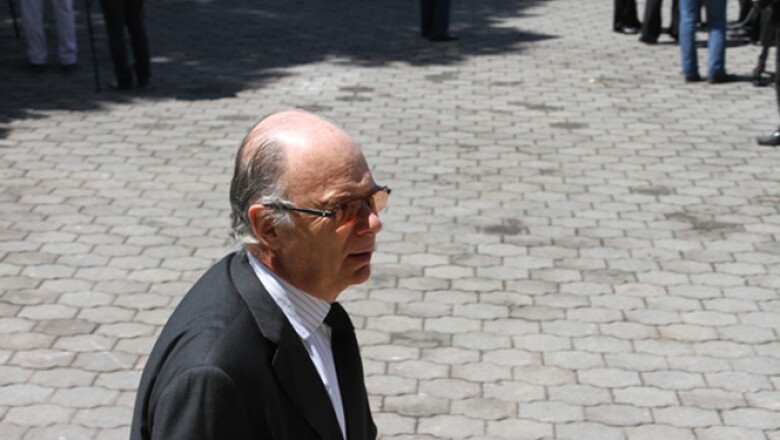 A la despedida del director de Cemex acudieron intelectuales como el historiador Enrique Krauze.