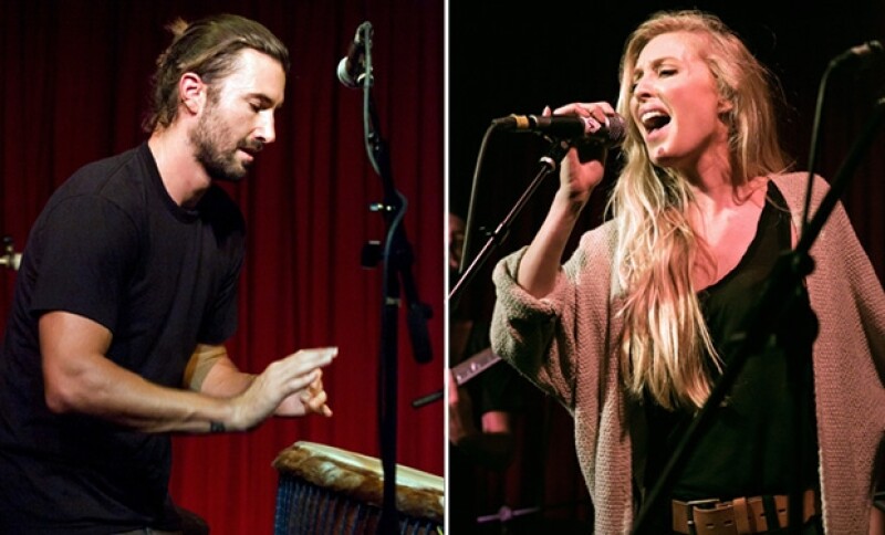 Brandon mostró su admiración por su guapa esposa, y es que cantan juntos desde hace varios años.