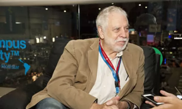 El creador del Atari se enfoca en desarrollar videojuegos con fines pedagógicos. (Foto: Francisco Rubio)