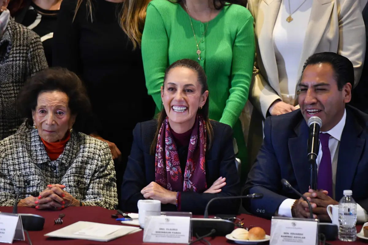 Sheinbaum Plenaria Morena Senado-5