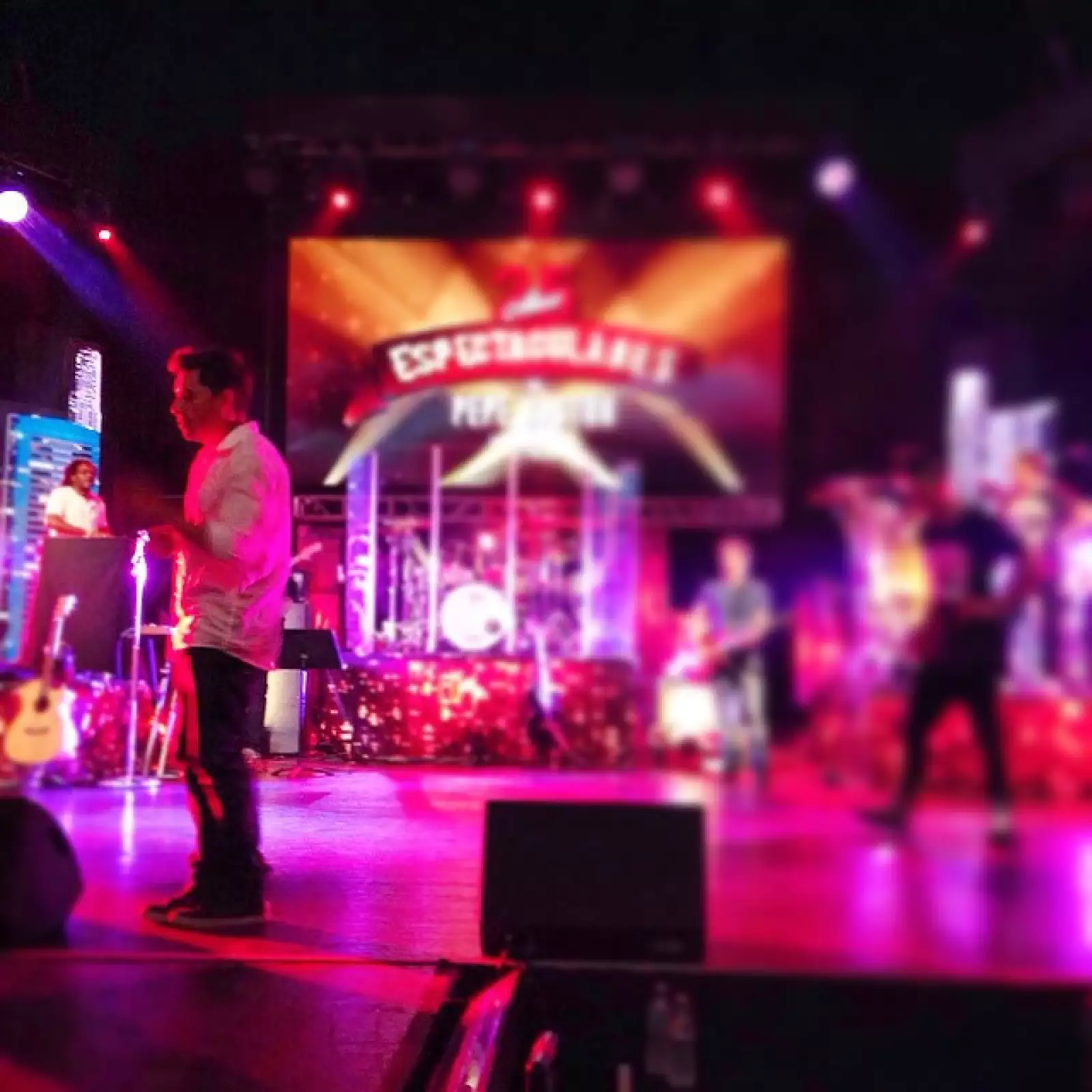 Thalía fotografió a Javier García, su coreógrafo, en pleno trabajo.