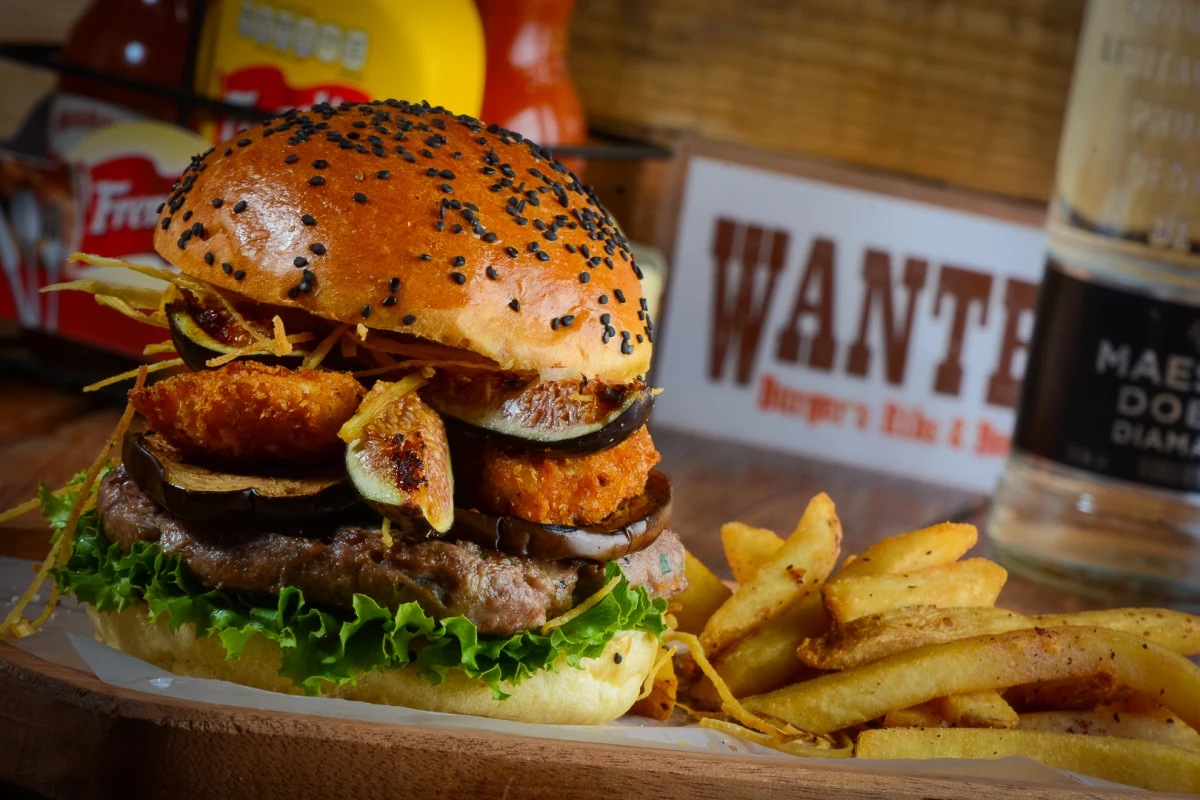 Hamburguesa de res con higo
